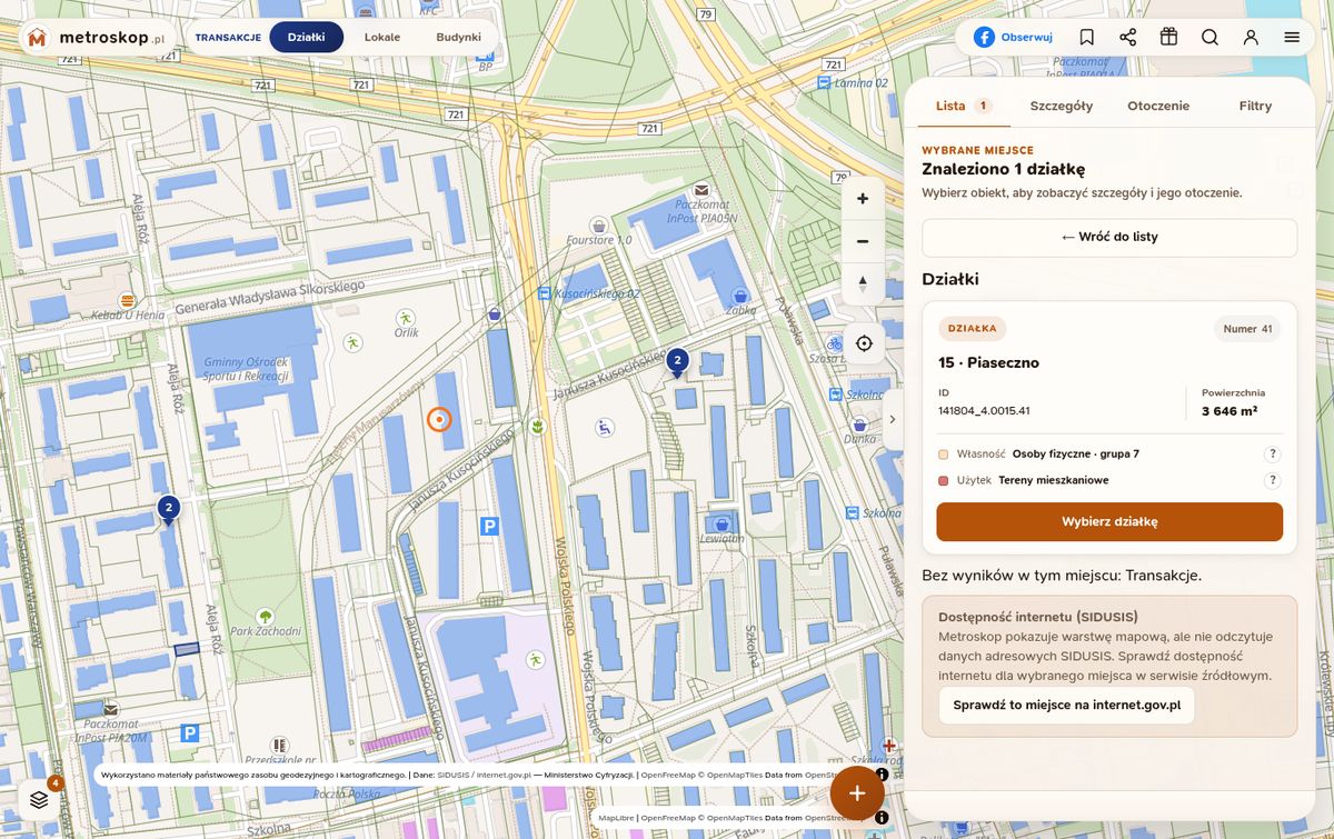 Warstwa dostępności internetu w Metroskopie w Piasecznie i panel z przyciskiem do sprawdzenia wybranego miejsca w serwisie internet.gov.pl.